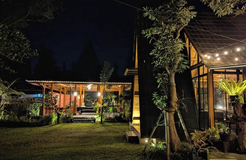 Sukabumi Villa | Villa de Gema