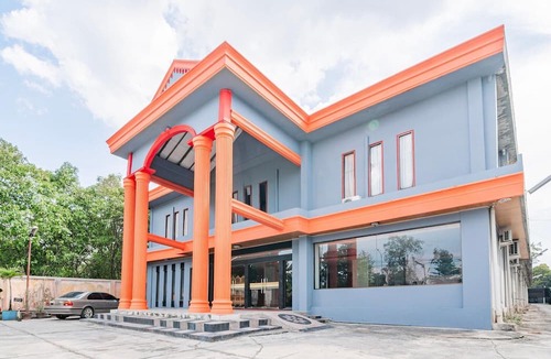 Pekanbaru House | Cozy Twin Escape with Free WiFi and Parking