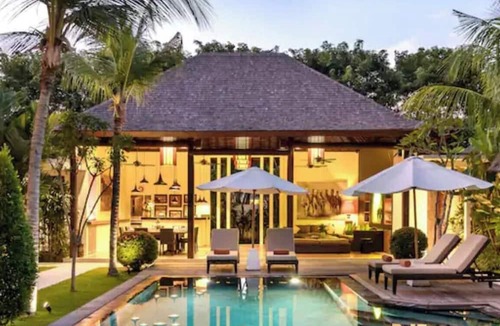 Drupadi Villa | Ultra Luxury & LUXE Pool Villas Near Seminyak Beach Tangram Abakoi Anam & Abagram