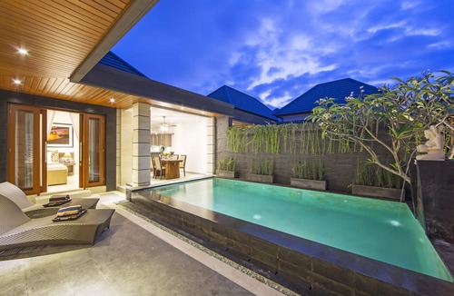 Dewi Sri Villa | The Banyumas Suite Villa Legian