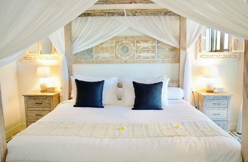 Amed Villa | DHAUTEYA VILLA