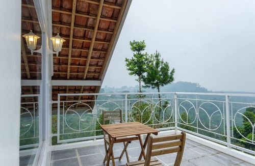 Lembang Villa | Hilltop Camp, Lembang