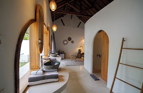 Senggigi Villa | Lombok Souls