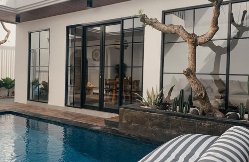 Berawa Villa | The Wina Villa Canggu