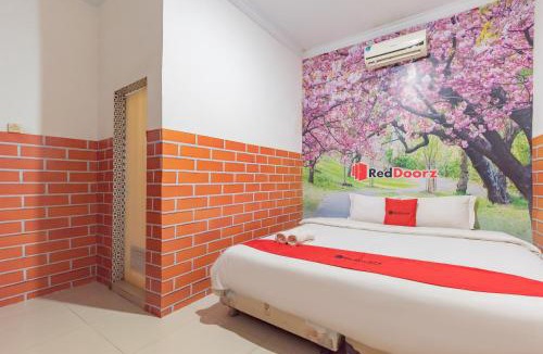 Medan House | RedDoorz @ Jalan Krakatau Medan