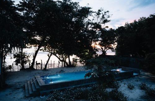 Tanjung Setia Hotel | Ndalem Ibu Krui