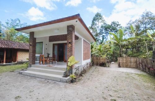 Kecamatan Montong Gading House | Tereng Wilis Jungle Inn