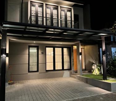 Padalarang Villa | Lioravilla15 Kota Baru Parahyangan