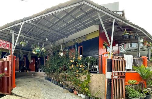 Ciater Hotel | Pondok Yanti Sarii RedPartner