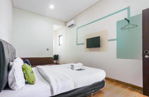 Pontianak Hotel | Urbanview Hotel Aloevera Pontianak by RedDoorz