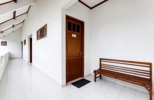 Sleman Hotel | Collection O near Tugu Jogja formerly Omah Duwet