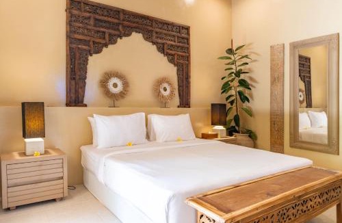 Dyanapura Villa | Villa Tengah by Cardinal Villas Real Estate