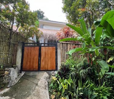 Lombok House | Awanara home Kuta Lombok, Jacuzzi in nature