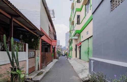 Kampung Bali House | Green Apple Residence near Sarinah Mitra RedDoorz