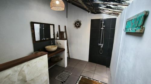 Batu Karas Bed & Breakfast | RNV Eco Resort Bungalows