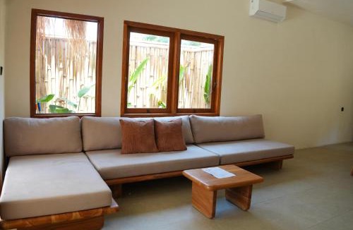 Kuta Hotel | Villa Sora - 2BR Tropical Pool Oasis