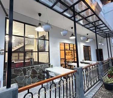 Kabanjahe Hotel | Hotel Combe Martin