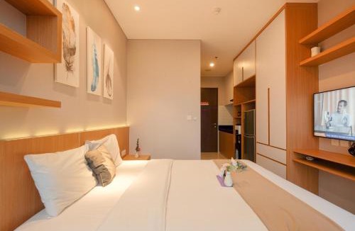 Semanggi Apartment | Cozy and Best Studio at Ciputra World 2 Apartment By Travelio
