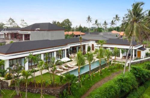 Singakerta Villa | Avienne Spacious 11 BR Private Pool Villa