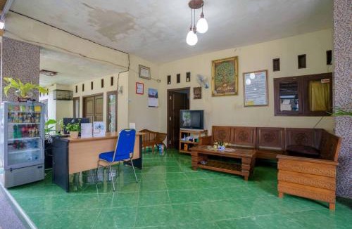 Metro Hotel | RedDoorz near Taman Merdeka Metro Lampung