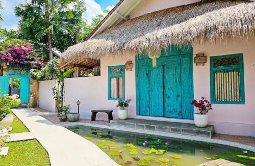Borobudur House | Janur Bungalow
