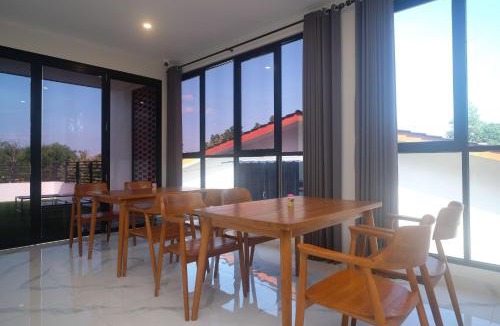 Kasihan Hotel | Urbanview Hotel Nardis Living near UMY