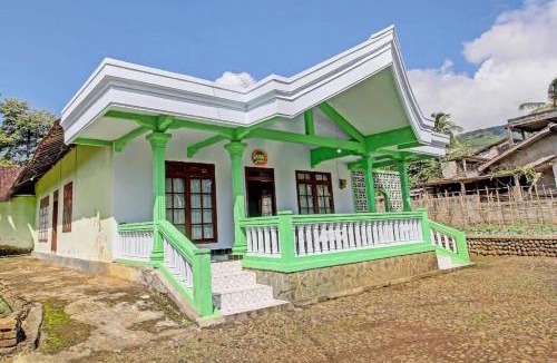 Trenggalek Hotel | Hotel O Desa Wisata Pandean