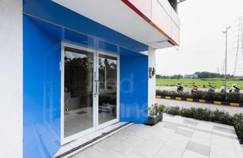 Cikarang Apartment | RedLiving Apartemen Riverview Residence - UV Rooms Tower Mahakam with Netflix