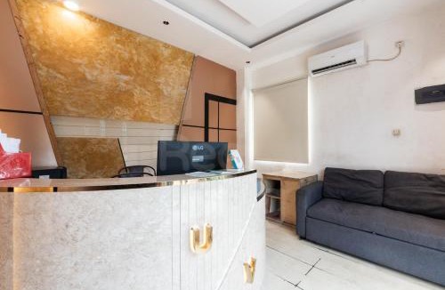 Cikarang Apartment | RedLiving Apartemen Riverview Residence - UV Rooms Tower Mahakam with Netflix