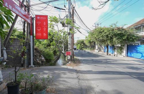 Sidakarya Hotel | RedDoorz near Mertasari Beach 2