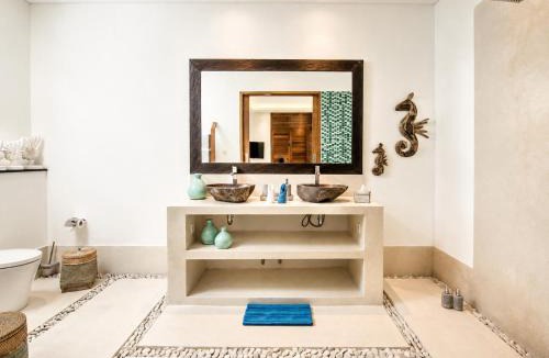 Drupadi Villa | Walk to the Beach from Luxury Designer Villa