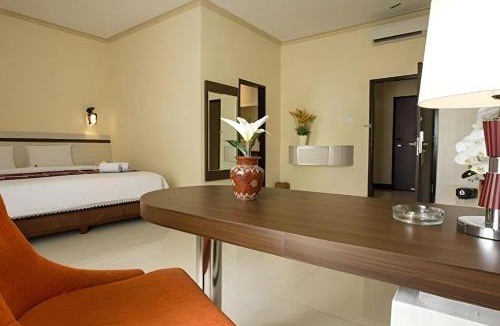 Mataram Hotel | Hotel Puri Indah & Convention