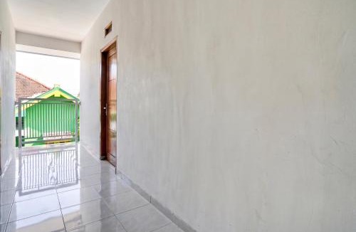 Tosari Hotel | OYO 95293 Citra Homestay Syariah