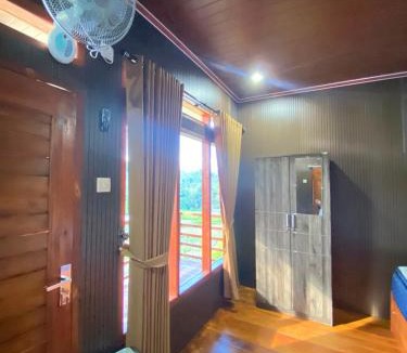 Kecamatan Pringgasela House | Forest Side Bungalow