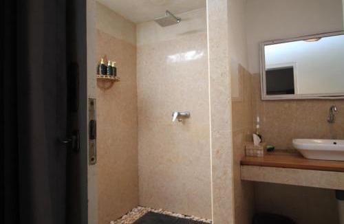 Gili Air Hotel | New Balengku Dua Hotel - Adults Only