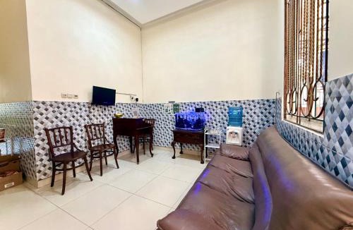 Binong Hotel | Emerald Inn Karawaci