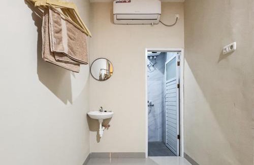 Sukarami Hotel | Urbanview Hotel Edelweiss Syariah Palembang by RedDoorz