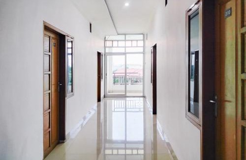Panakkukang House | RedDoorz at Jalan Perintis Kemerdekaan Makassar