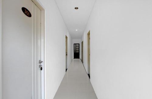 Solo City Centre Hotel | Hotel O near Pasar Gede Solo formerly Indria Pasar Gede