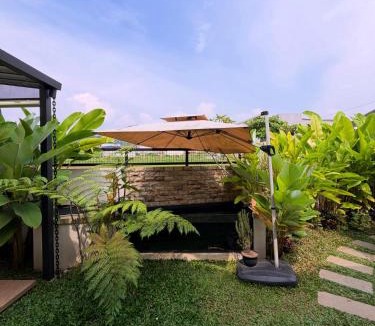 Pasirjambu Villa | Home stay Puri Kenanga