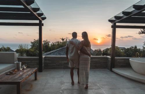 Uluwatu Hotel | Salty Lotus