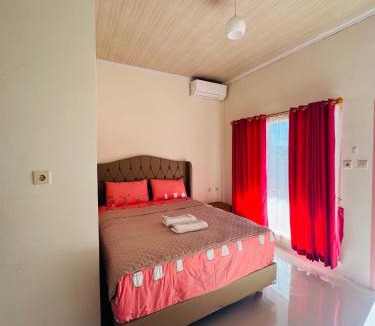 Jerowaru House | Pink House Ekas Lombok
