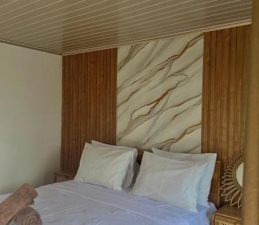 Kecamatan Sembalun Bed & Breakfast | Sun Grace Villa and Camp