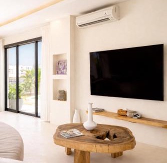 Berawa Villa | 4BR Private pool Villa in Berawa Canggu
