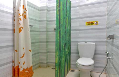 Pemogan Hotel | RedDoorz Plus near Mall Bali Galeria 2