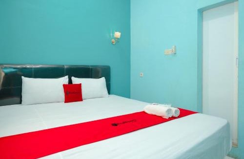Mojokerto Hotel | RedDoorz near Sunrise Mall Mojokerto