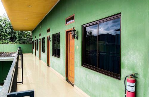 Cilegon Hotel | RedDoorz at Trans Hotel Cilegon