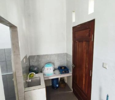 Pangururan Hotel | Hotel Sarijadi Pangururan