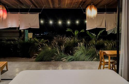 Gili Meno Hotel | The Beach House