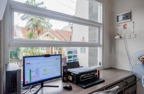 Purwokerto Hotel | RedDoorz Syariah near UNSOED